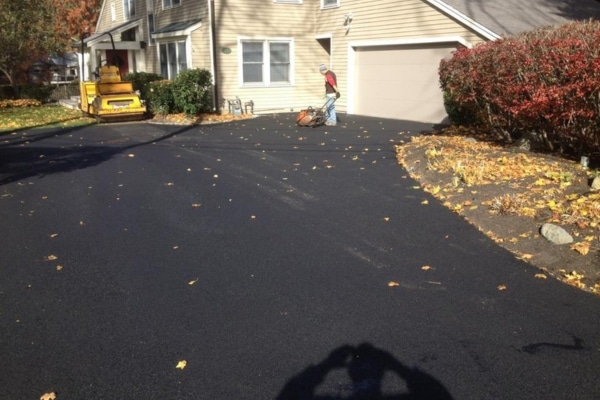 How Weather Conditions Affect Driveway Paving: What You Need to Know